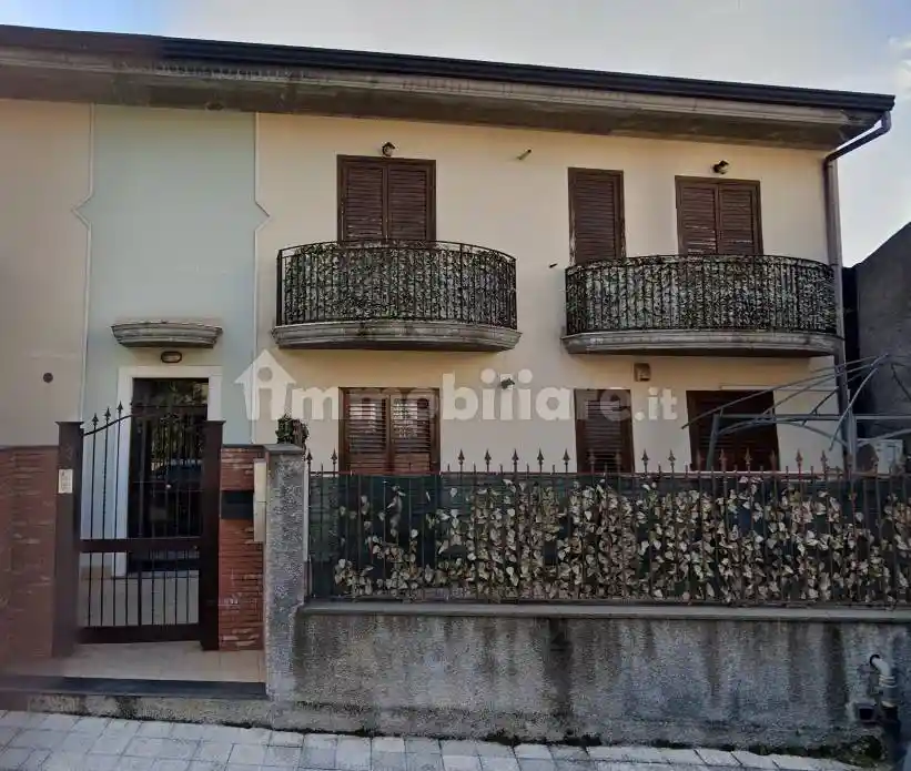 Appartamento in vendita a Pedara