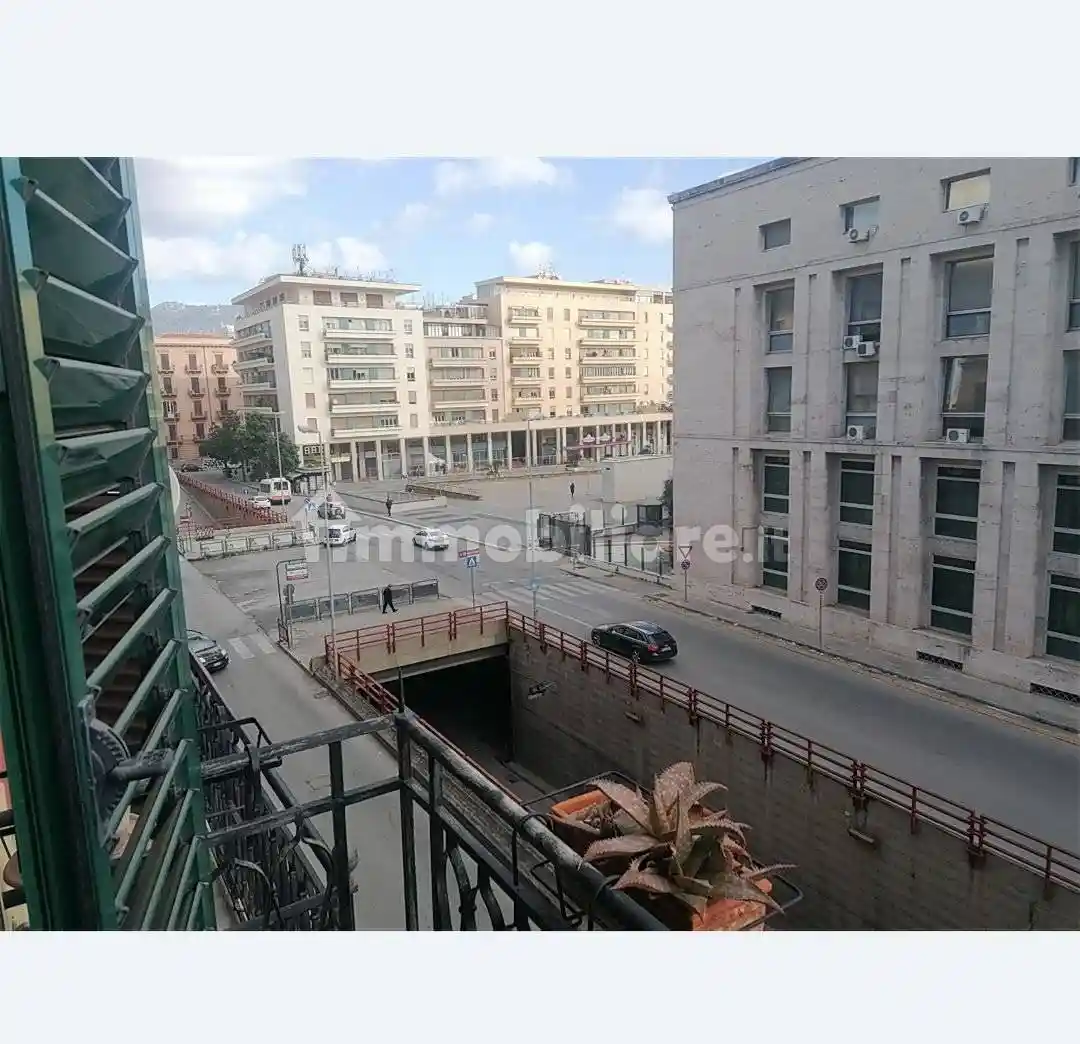 Appartamento in vendita a Palermo