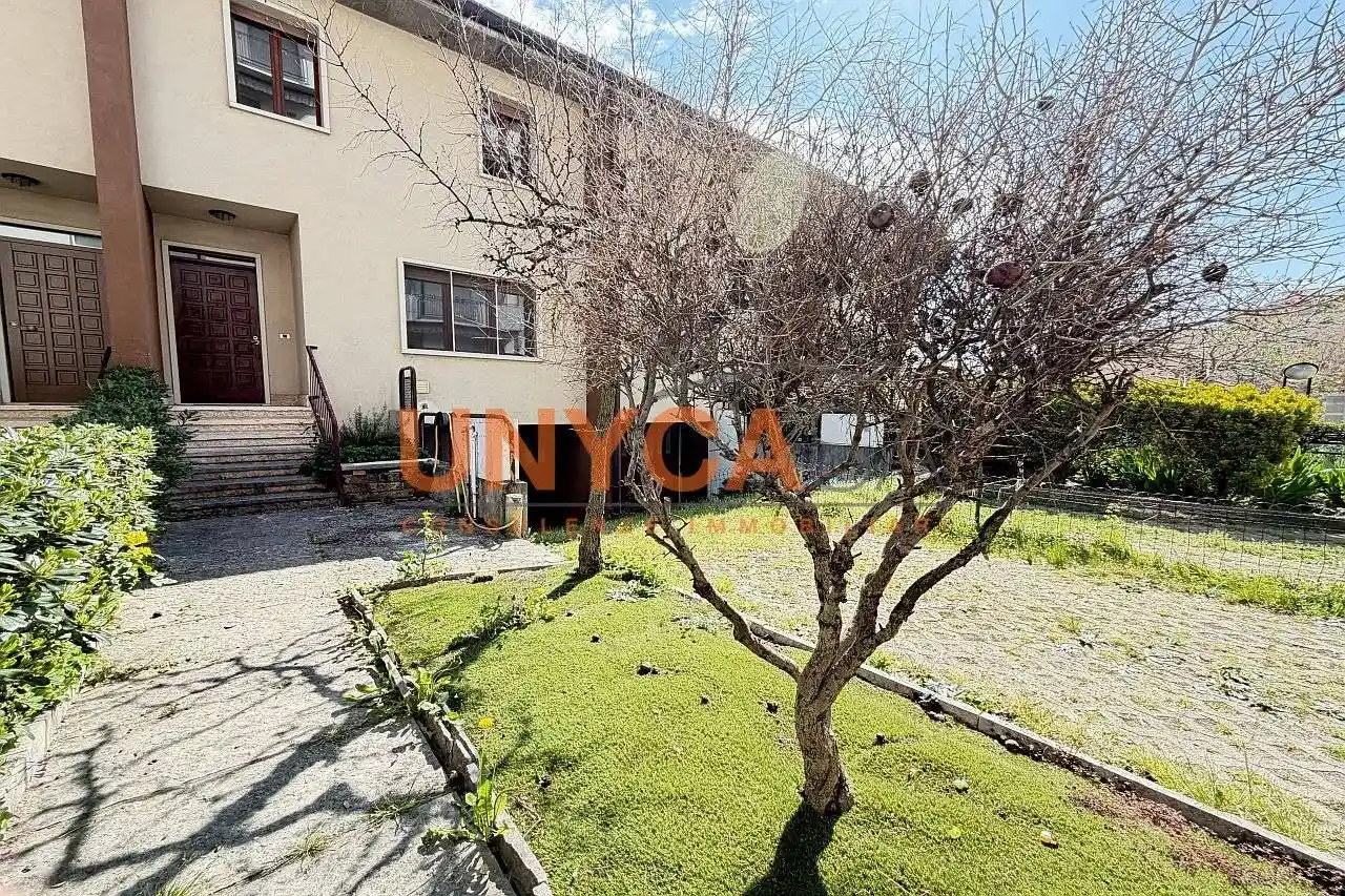 Villetta a schiera in vendita a Verona