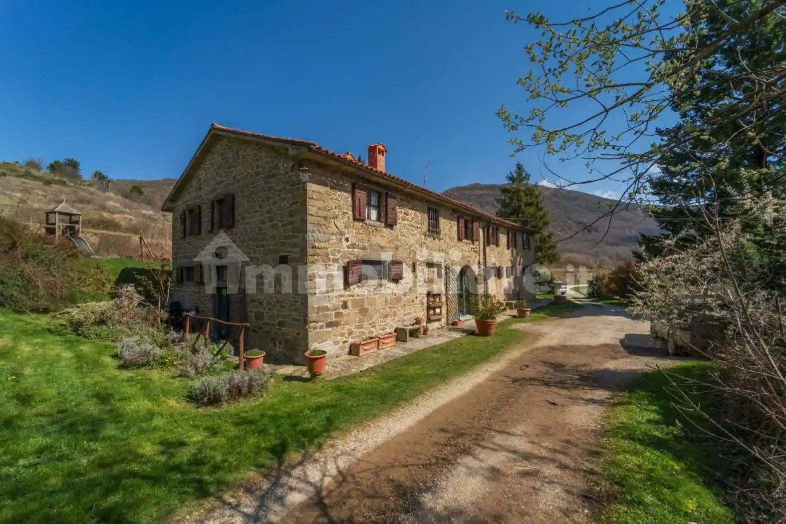 Rustico - Casale in vendita a Castelfranco Piandisco