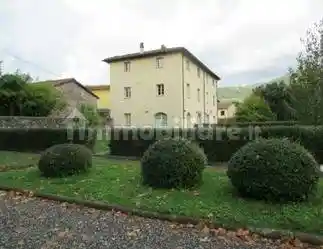 Appartamento in vendita a Lucca