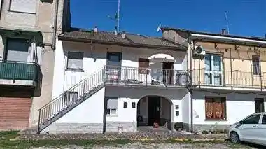 Appartamento in vendita a Varedo