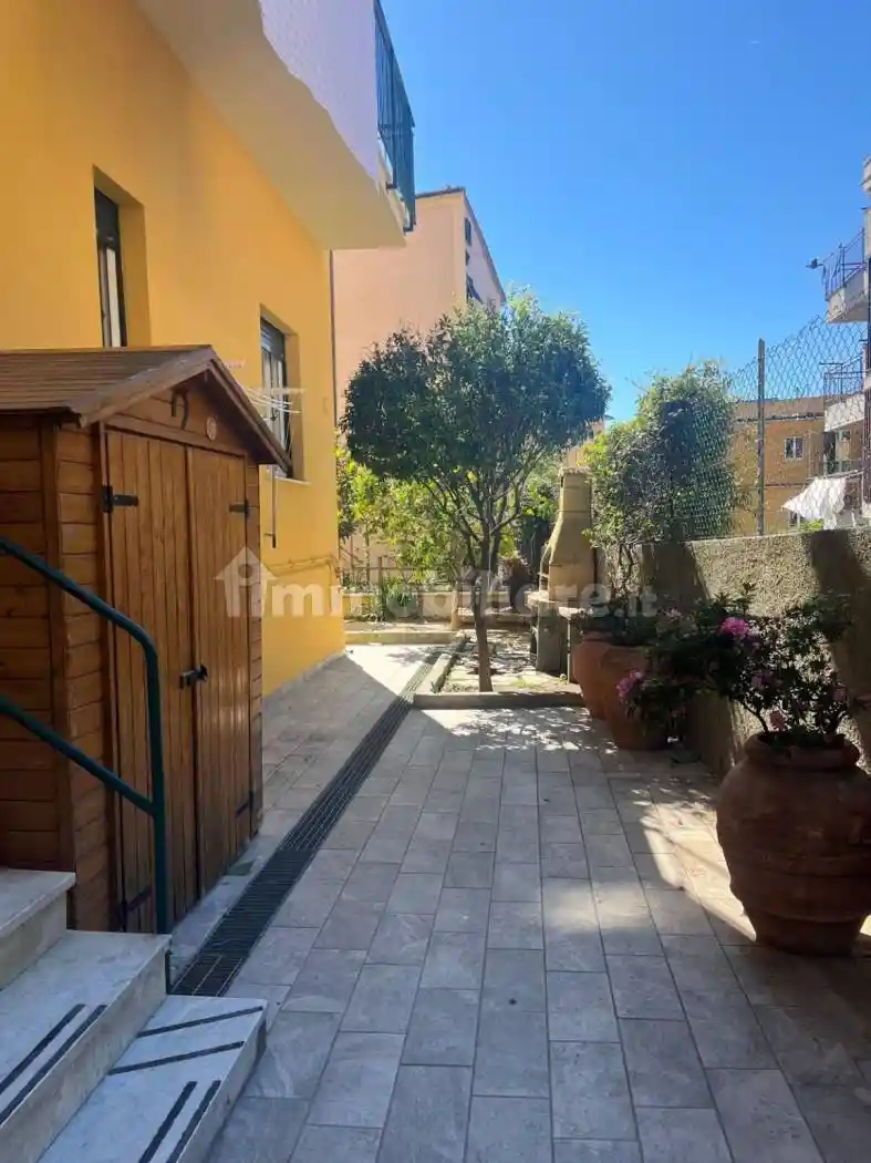 Appartamento in affitto a Genova