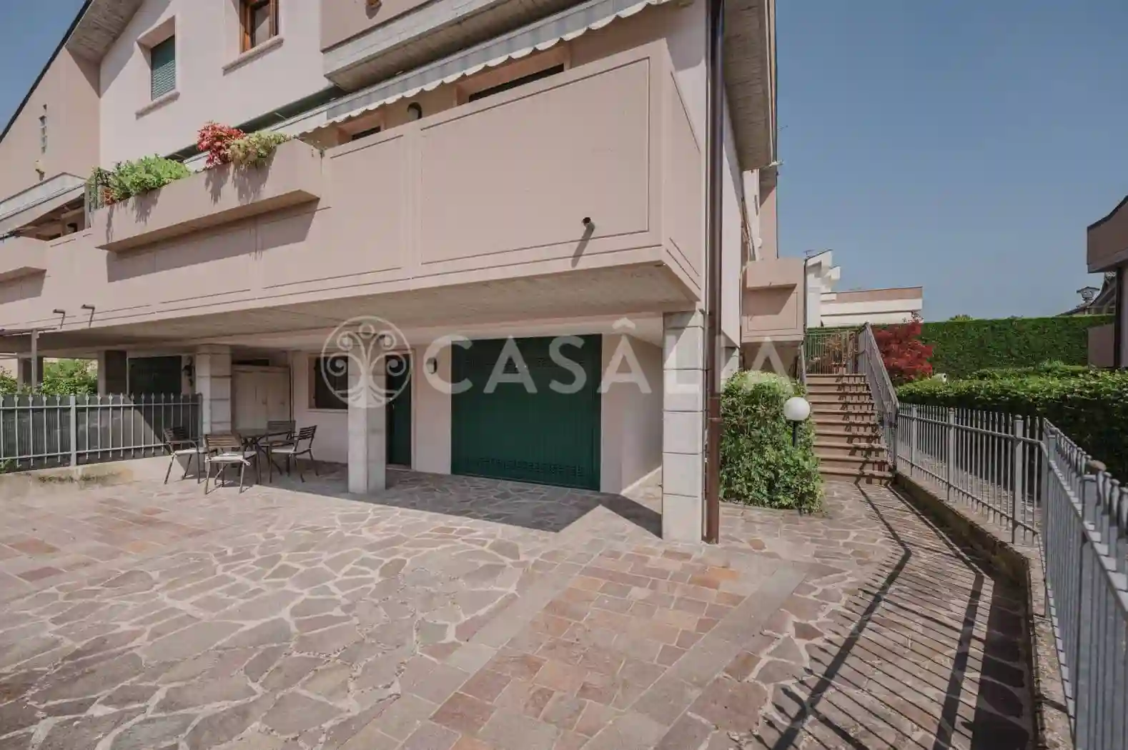 Villa - foto 2