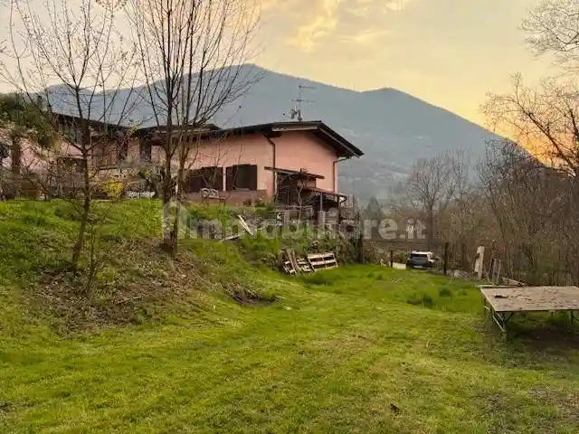 Appartamento in vendita a Albino