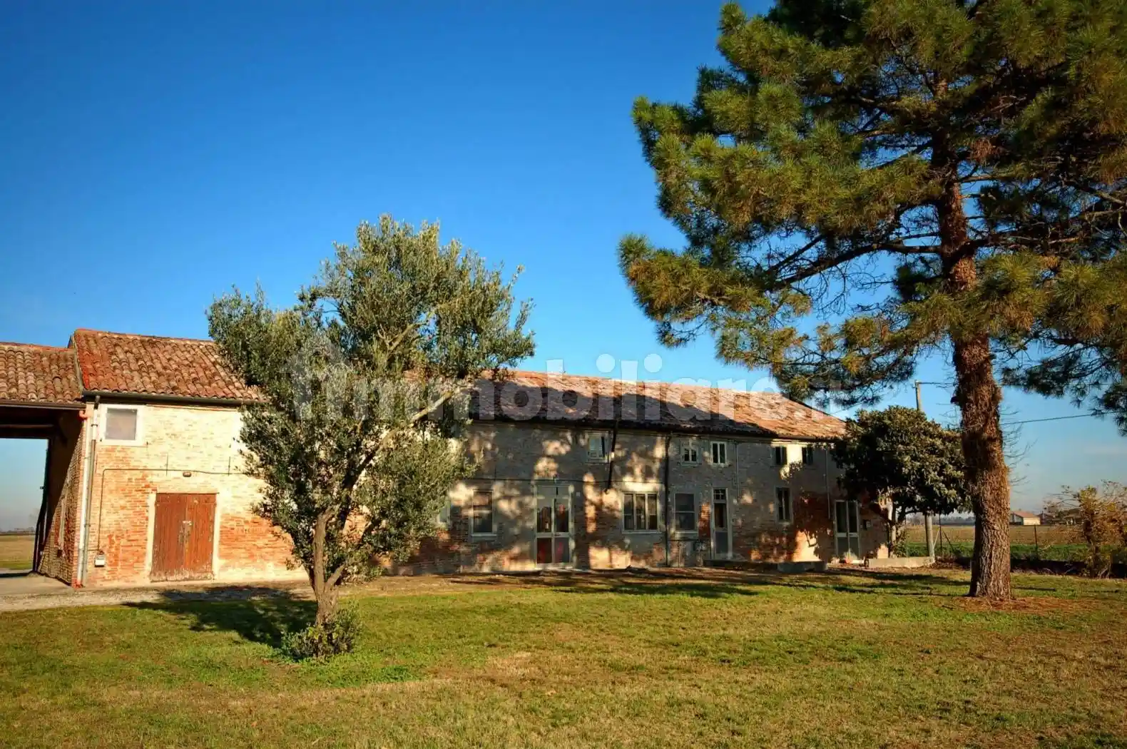 Rustico - Casale in vendita a Ferrara