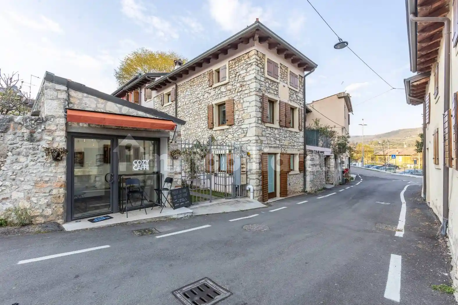 Casa indipendente in vendita a Verona