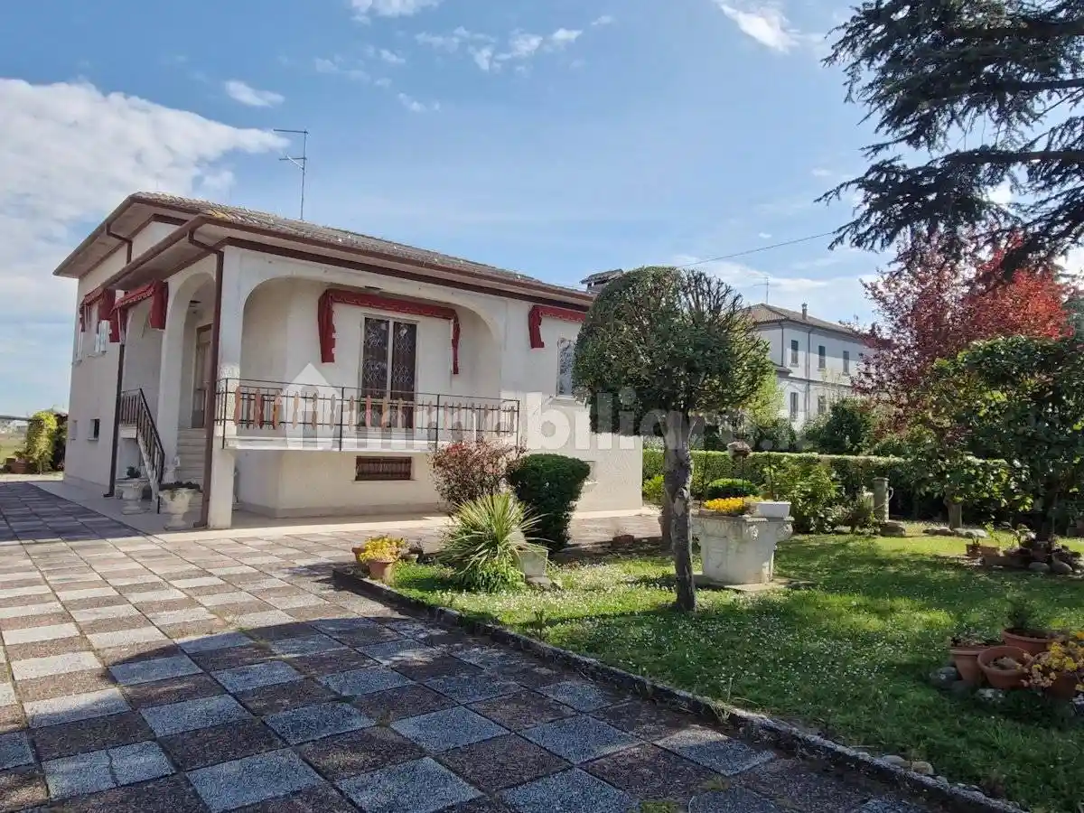 Villa in vendita a Ferrara