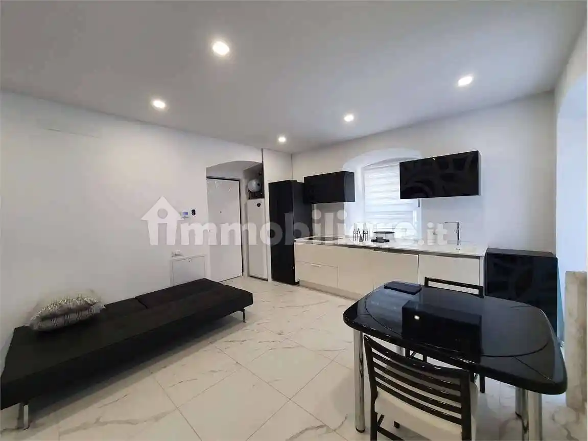 Appartamento in affitto a Como