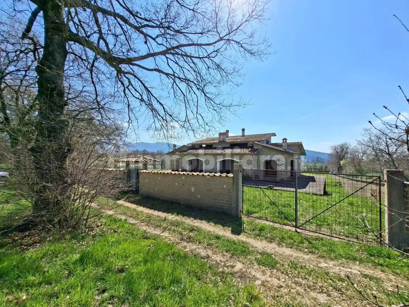 Villa in vendita a Poggio Nativo