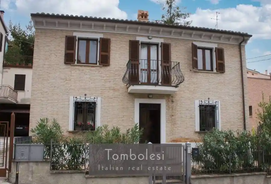 Villa in vendita a Mondavio