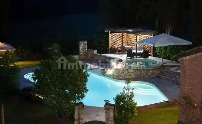 Villa in vendita a Sinalunga