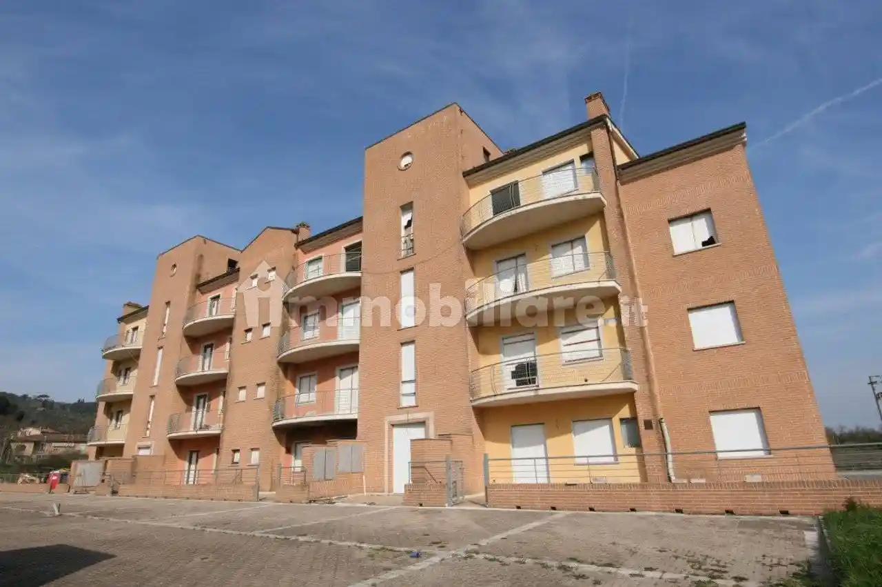 Appartamento in vendita a Sinalunga