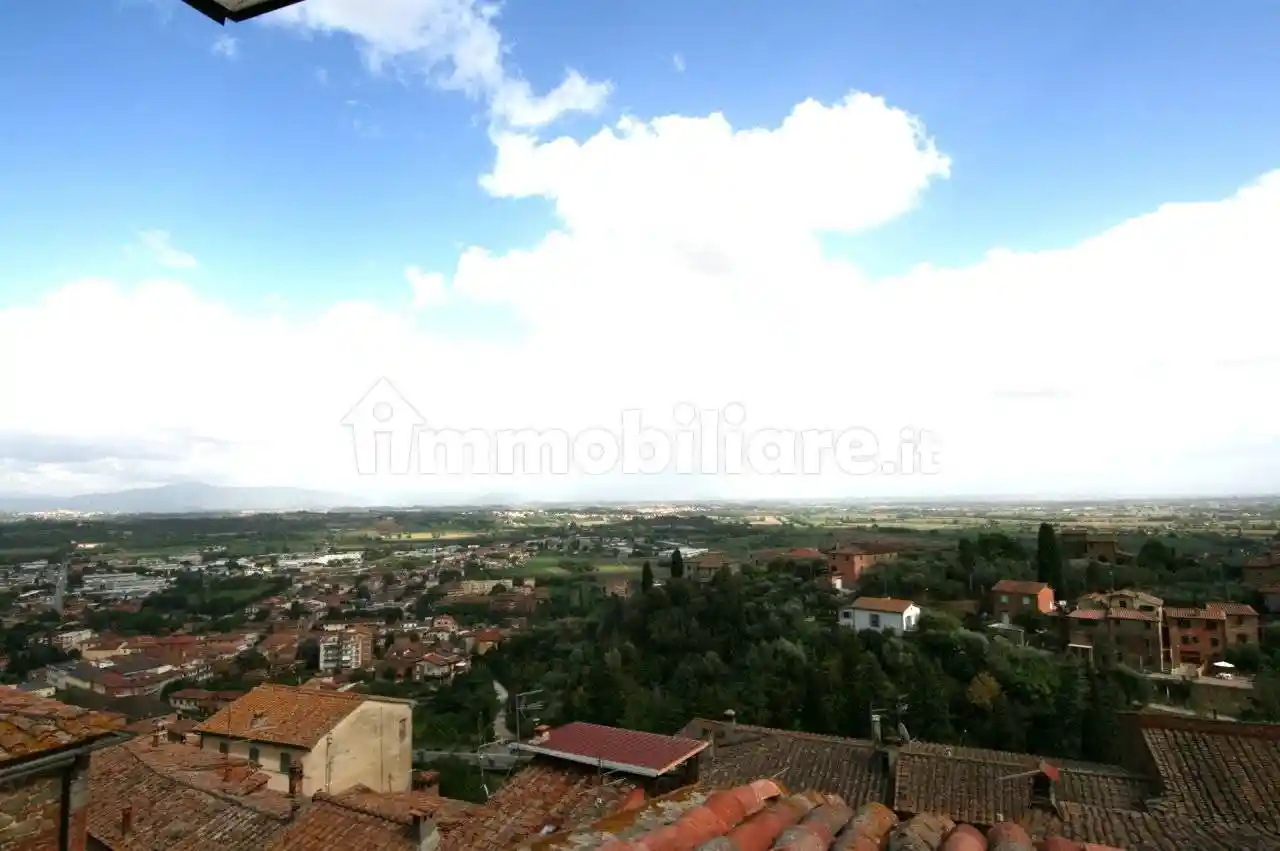 Appartamento in vendita a Sinalunga