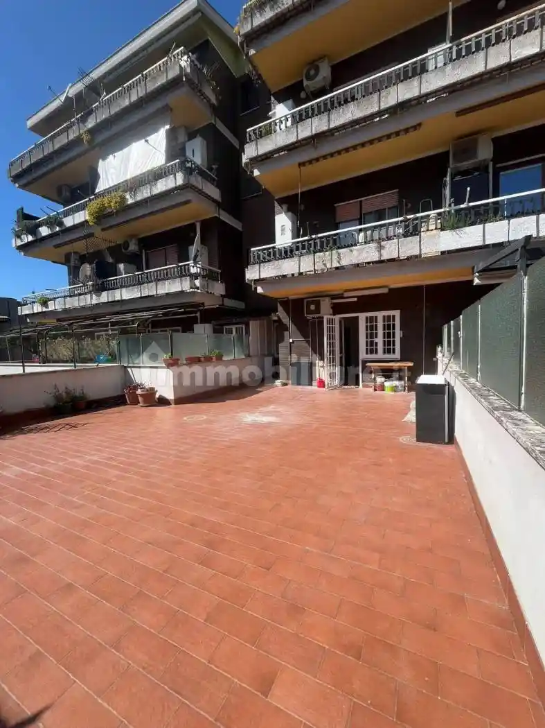 Appartamento in affitto a Pomezia