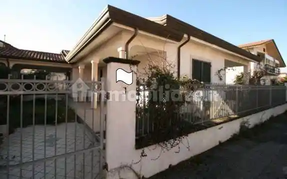 Appartamento in vendita a Viareggio