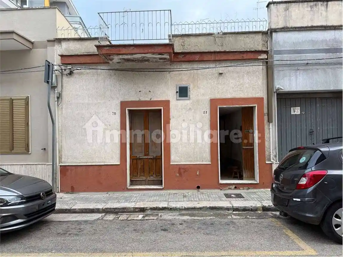 Casa indipendente in vendita a Brindisi