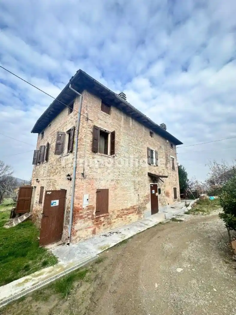 Rustico - Casale in vendita a Vignola