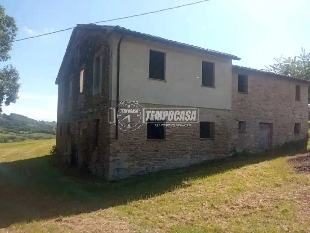 Casa indipendente in vendita a Fratte Rosa