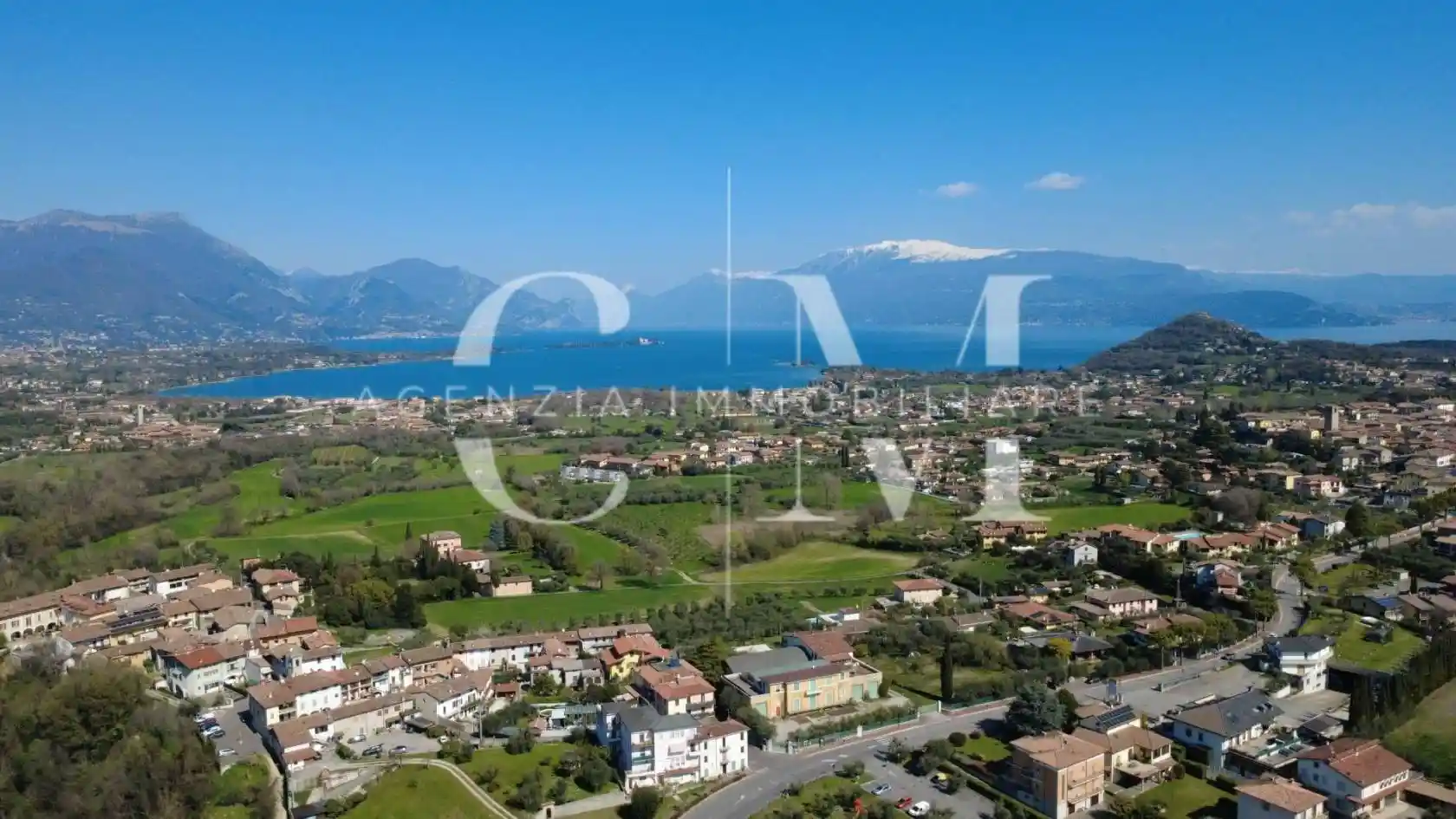 Villa in vendita a Manerba del Garda