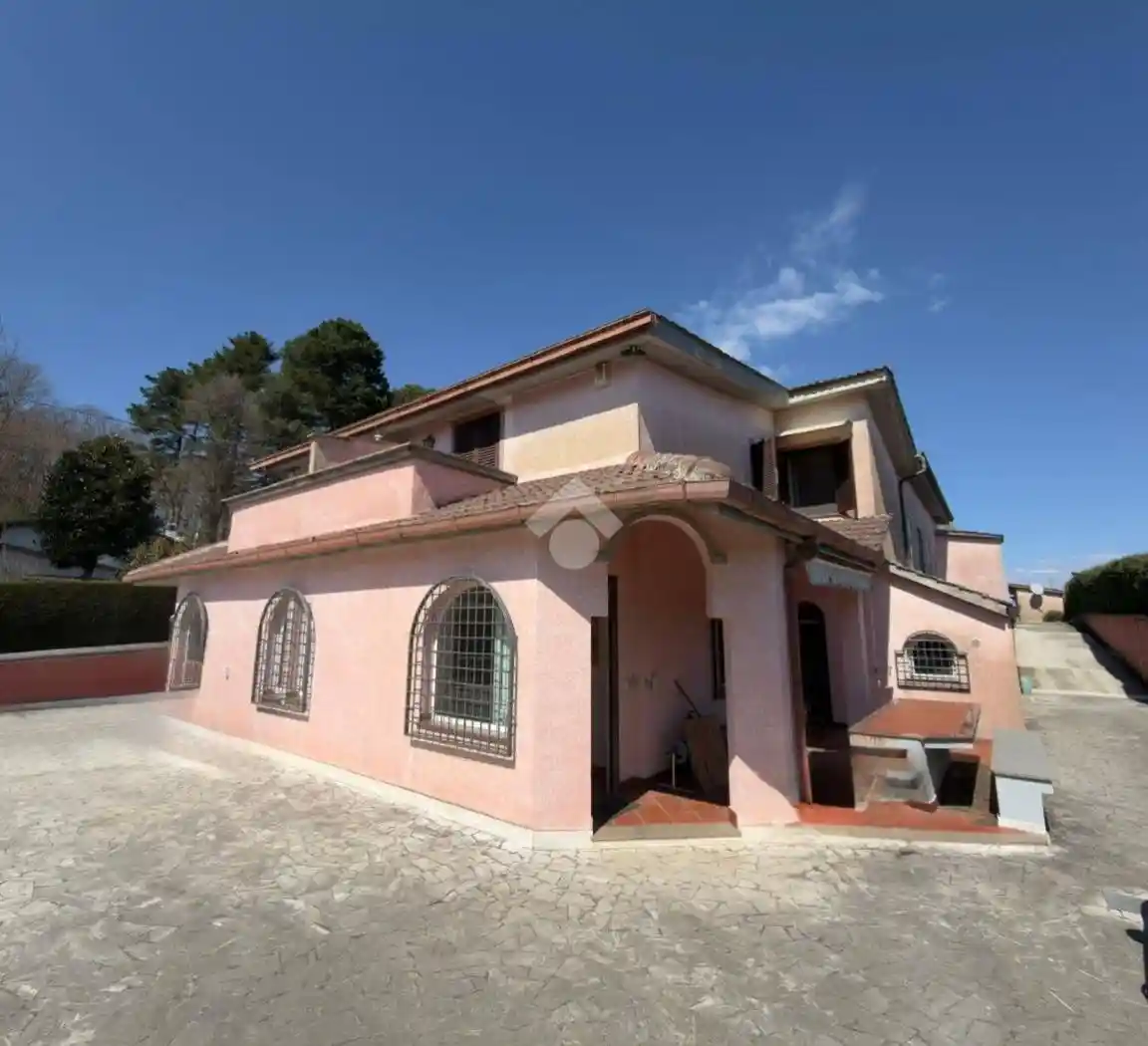 Villa in vendita a Rocca Priora