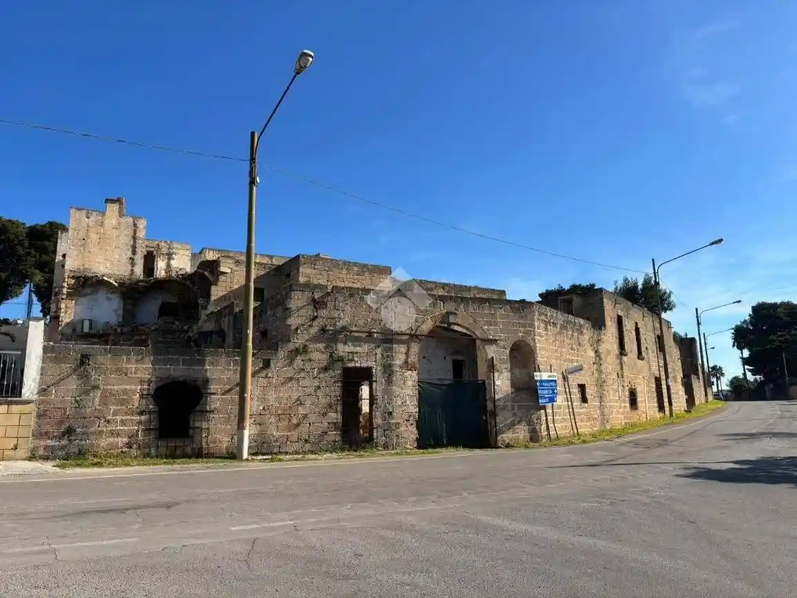 Casa indipendente in vendita a Alezio
