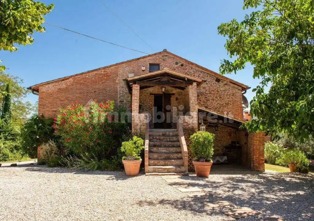 Rustico - Casale in vendita a Città della Pieve