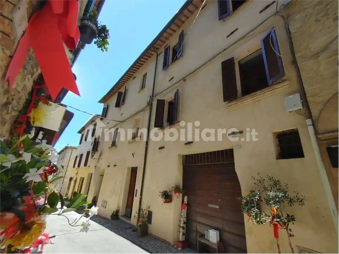 Casa indipendente in vendita a Montefalco