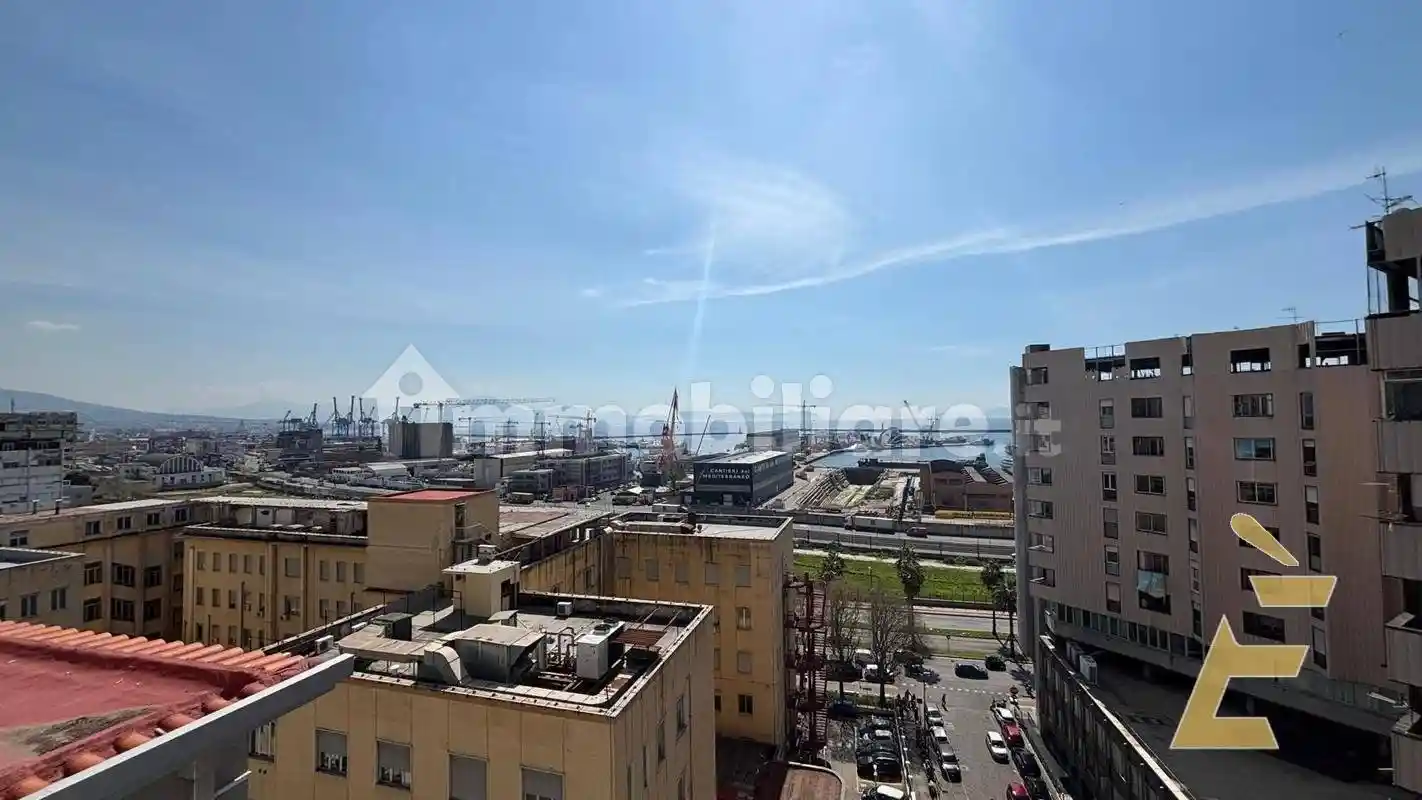 Appartamento in affitto a Napoli