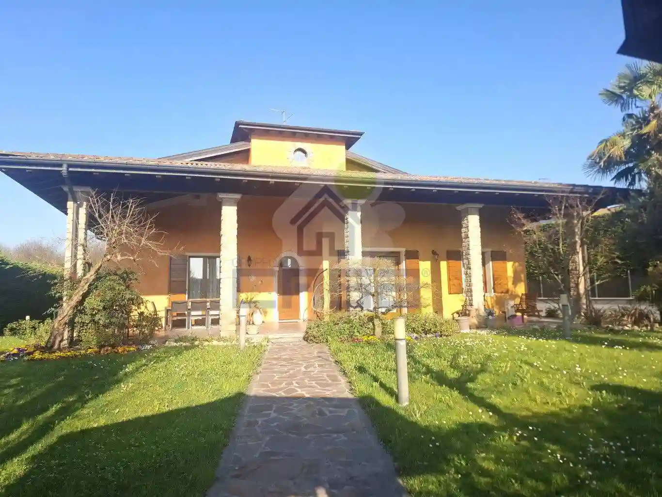 Villa - foto 2