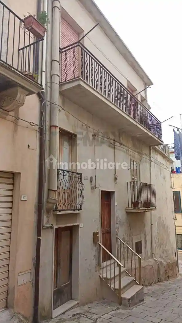 Casa indipendente in vendita a Chiaramonte Gulfi