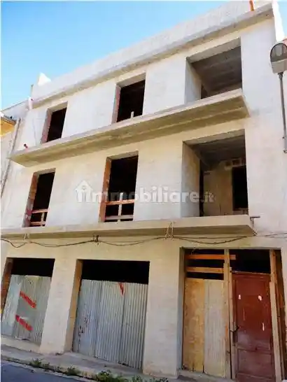 Palazzo - Edificio in vendita a Balestrate