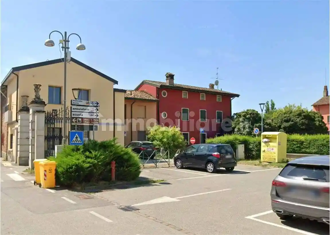 Villa in vendita a Chieve