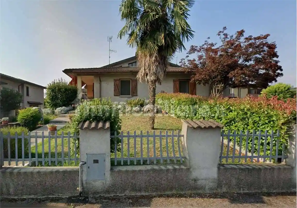 Villa in vendita a Formigara