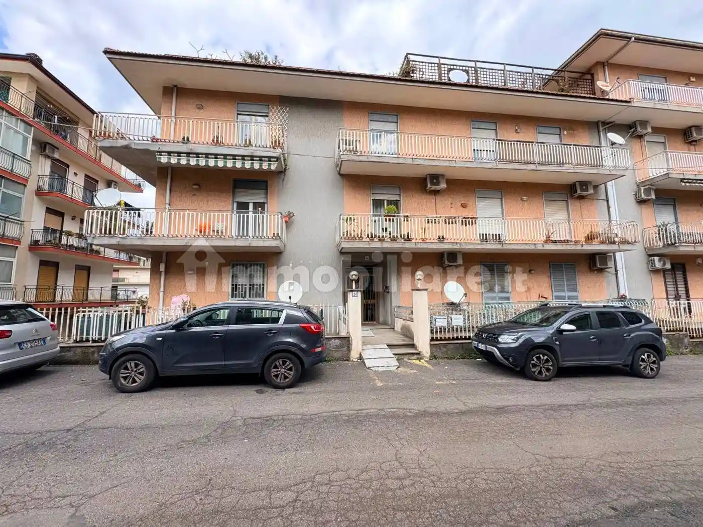 Appartamento in vendita a Aci Catena