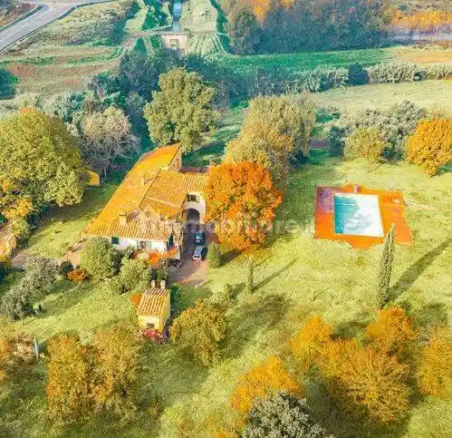 Villa in vendita a Prato