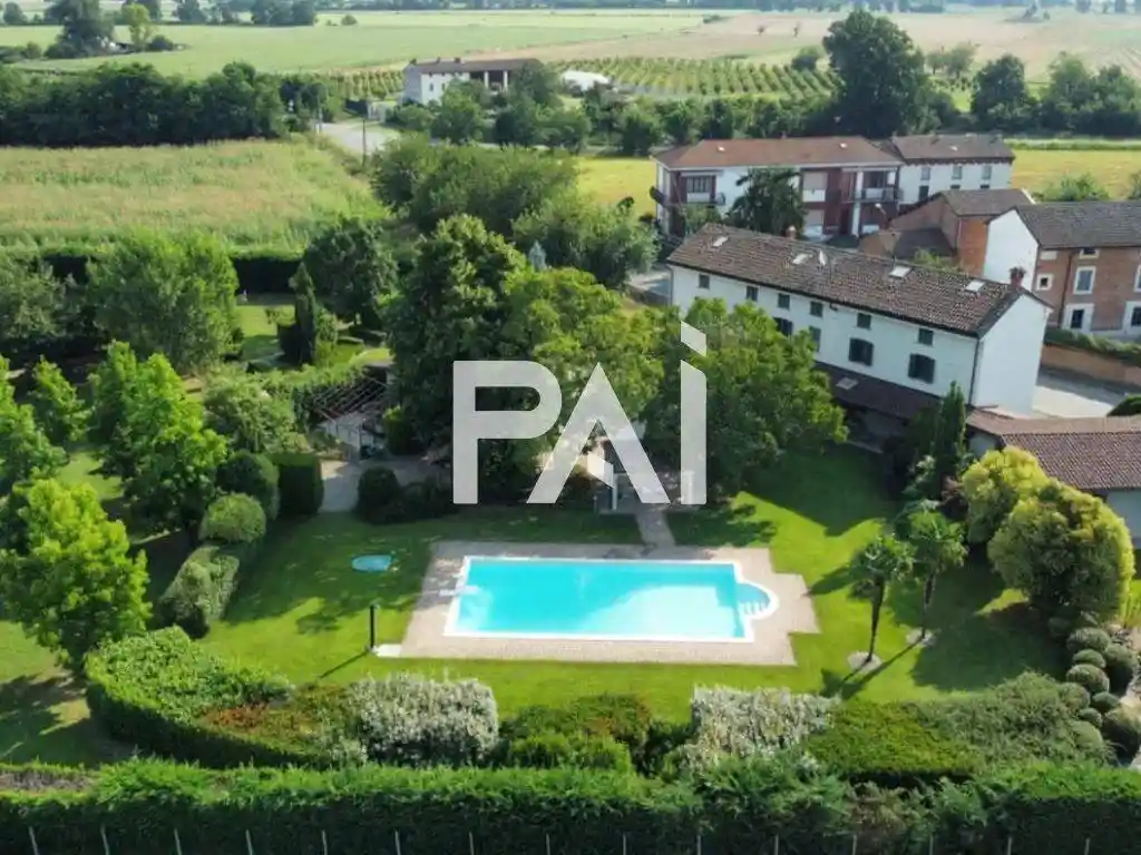 Villa in vendita a Castelspina