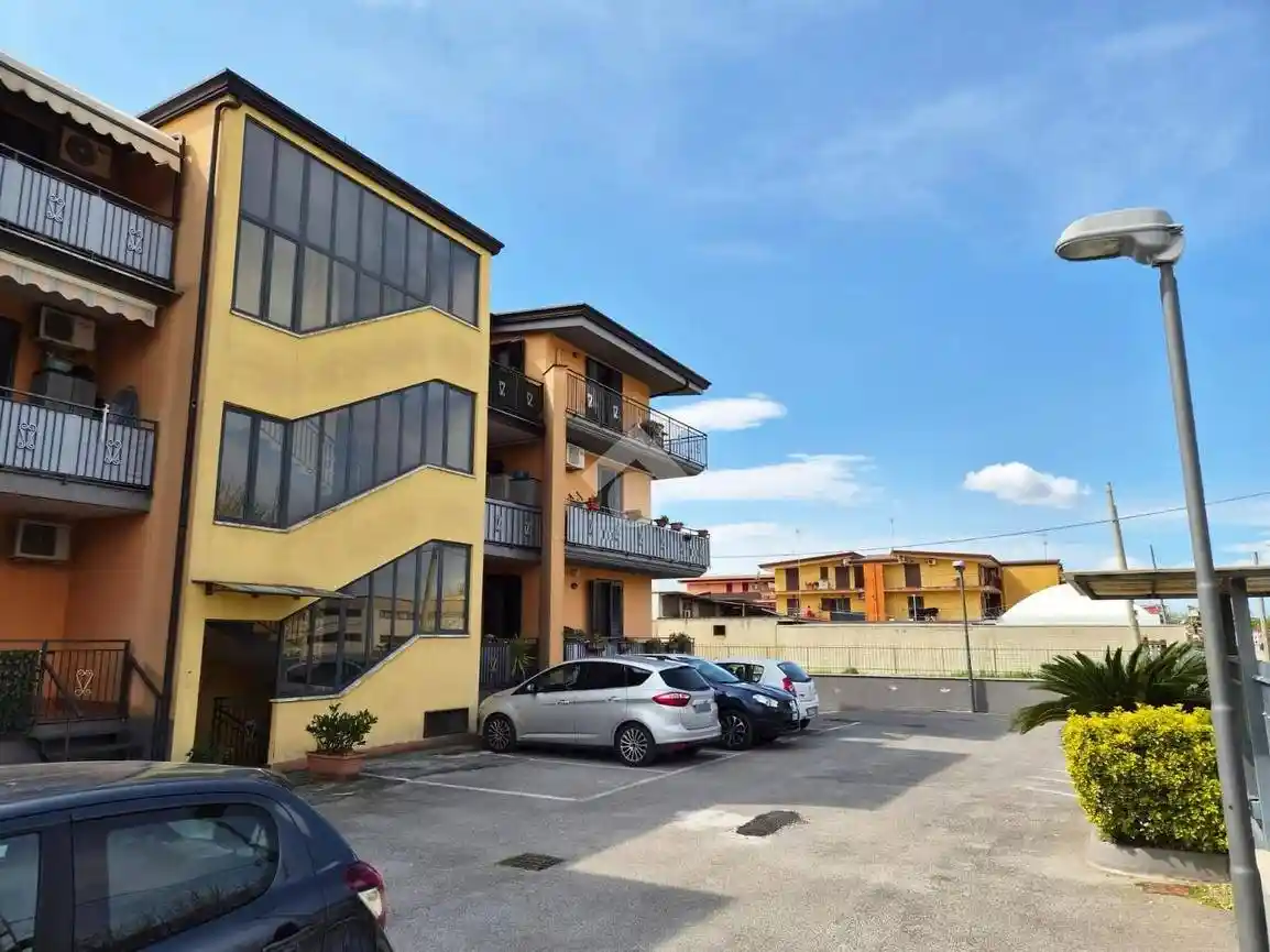 Appartamento in vendita a Castello di Cisterna