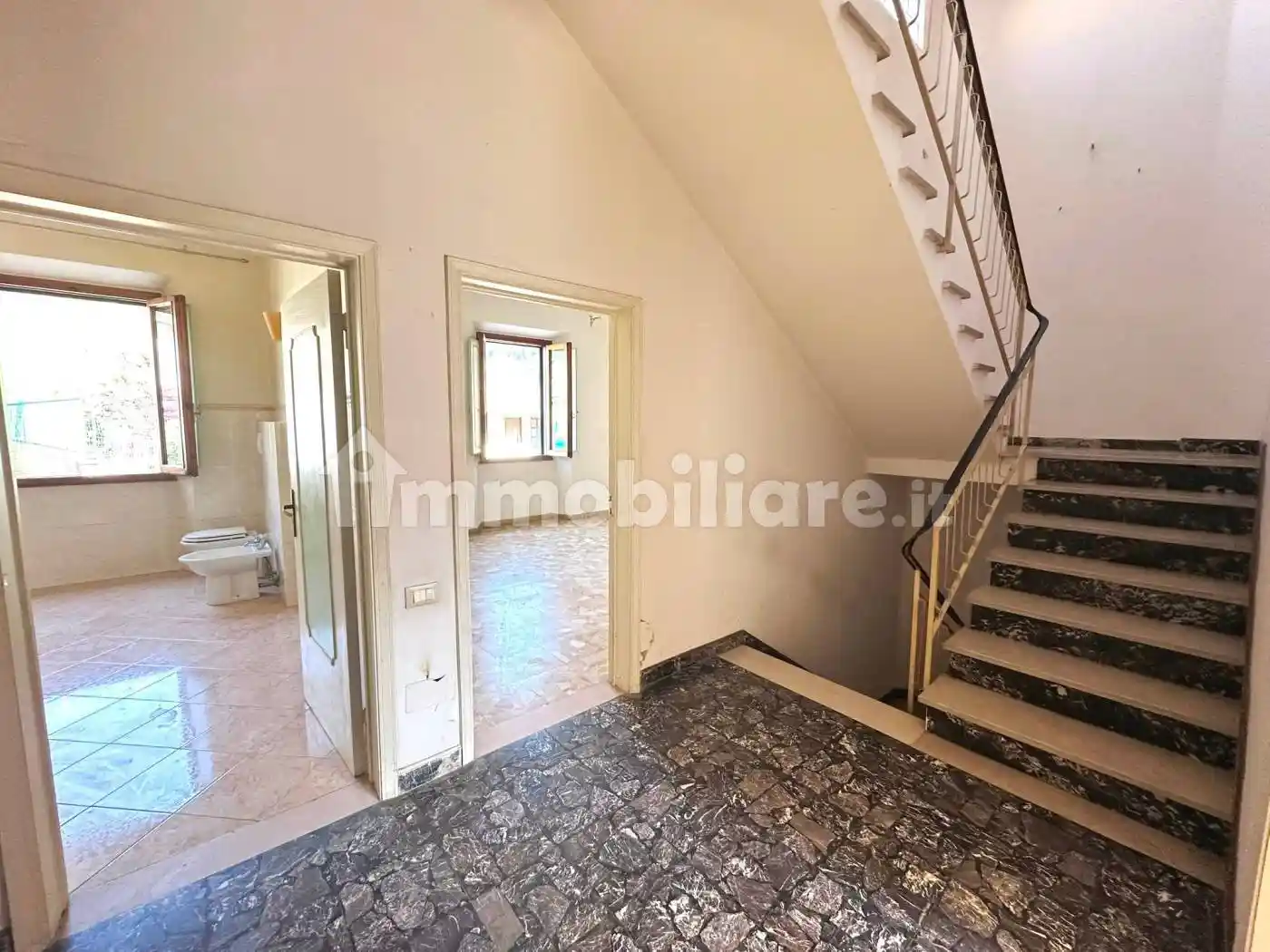 Casa indipendente in vendita a Prato