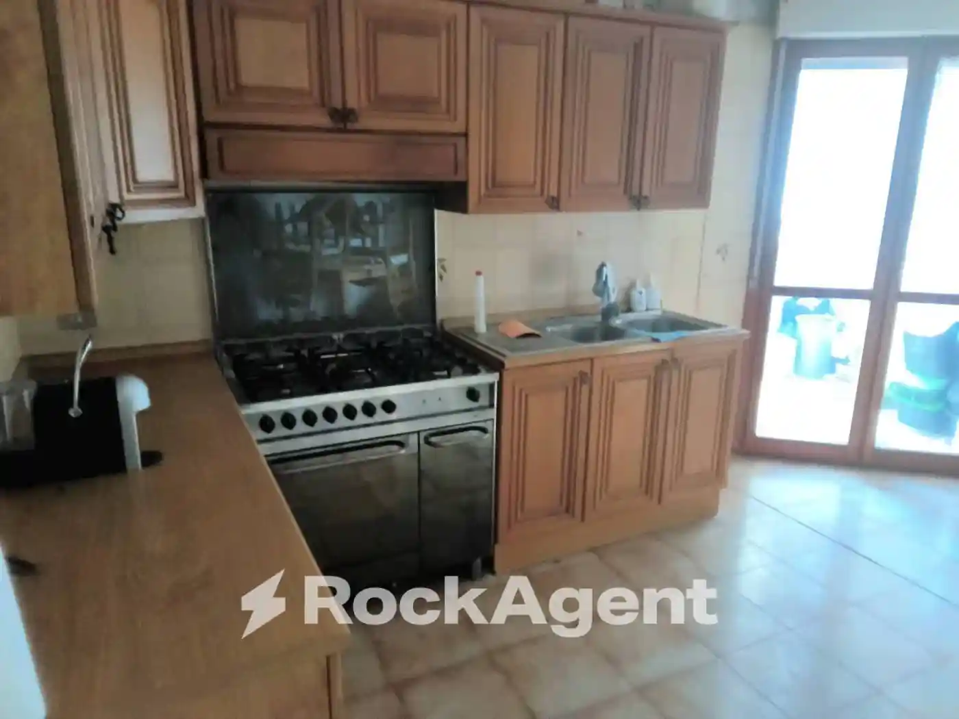 Appartamento in vendita a Locri