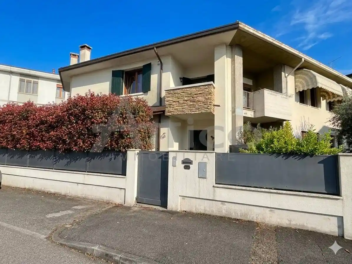 Villa in vendita a Rovigo