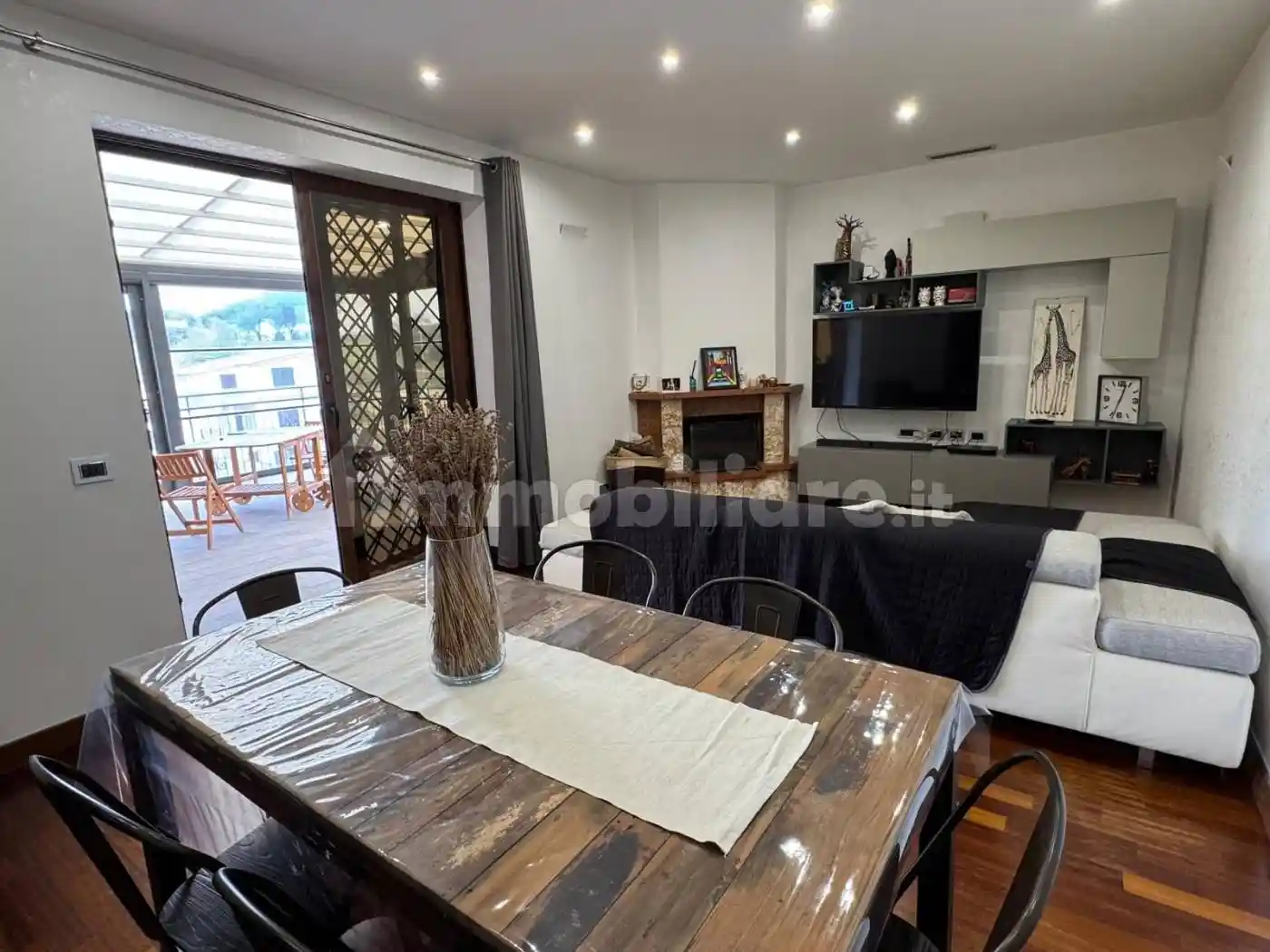 Appartamento in vendita a Roma