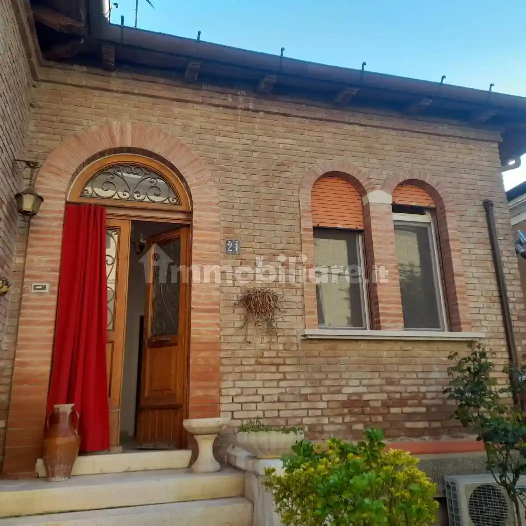 Villa in vendita a Argenta