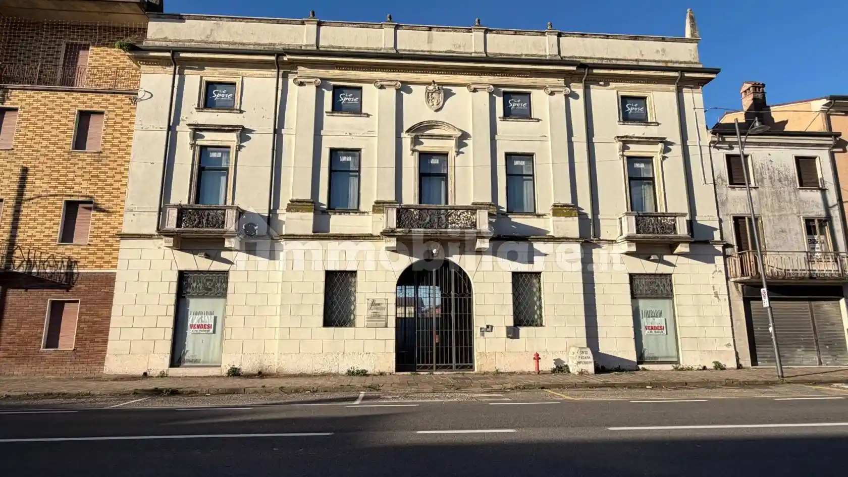 Palazzo - Edificio in vendita a Sanguinetto