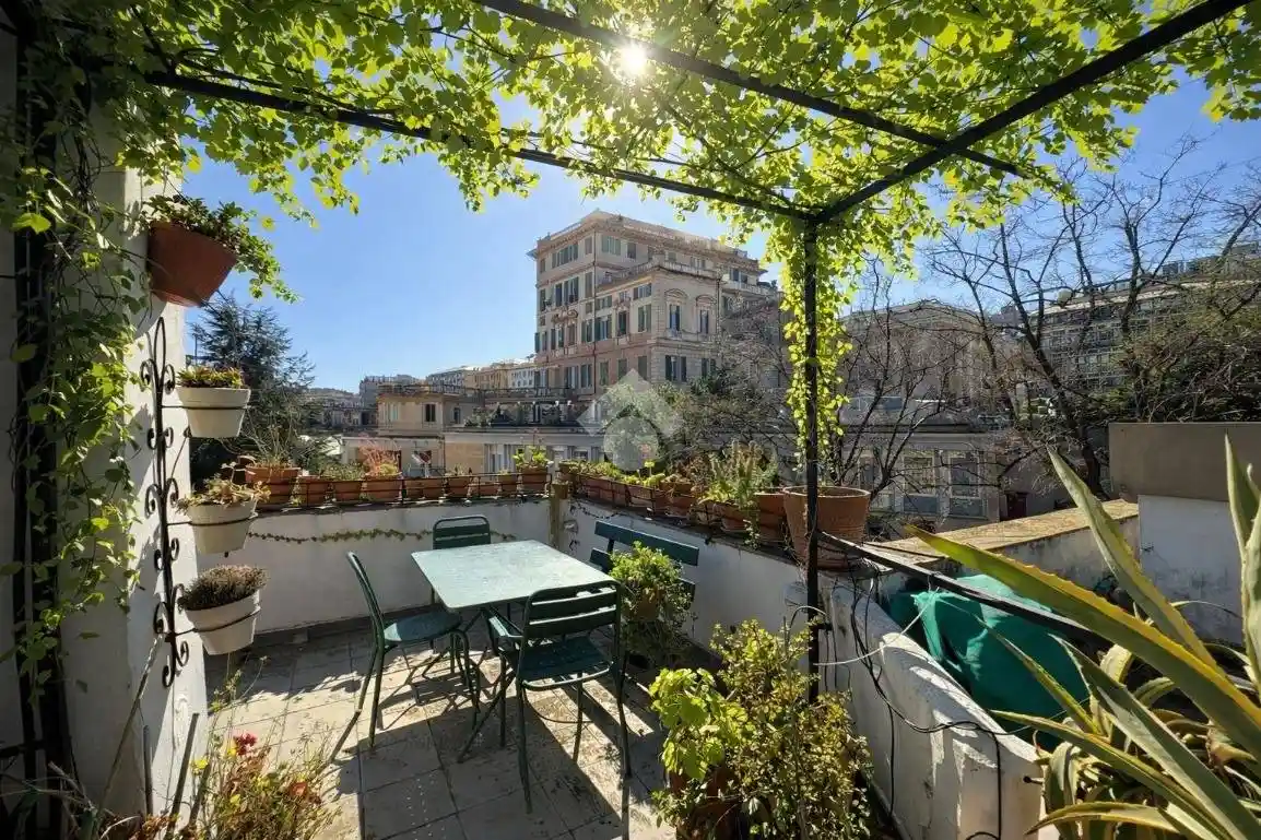 Appartamento in vendita a Genova