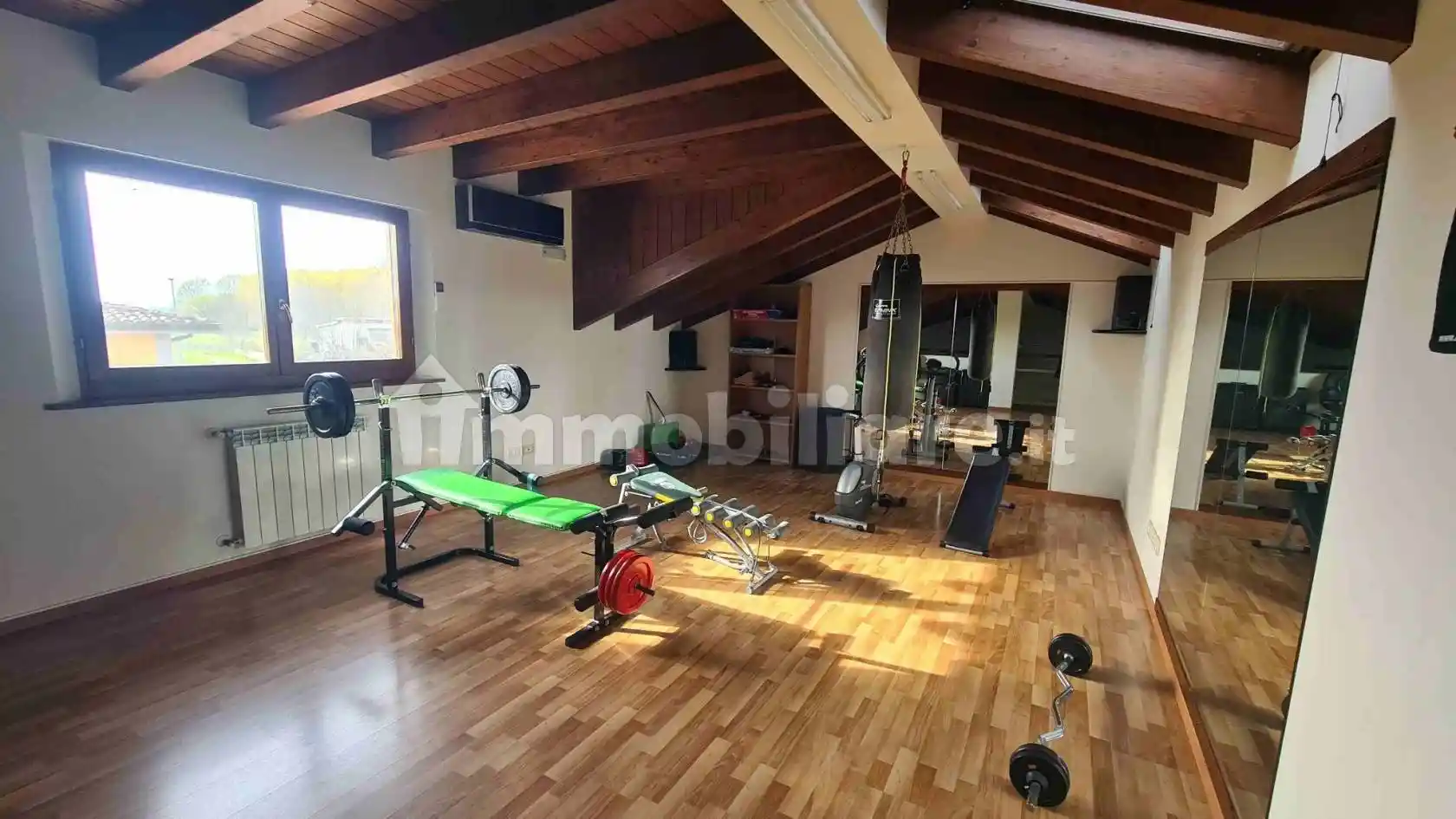 Villa in vendita a Crespiatica