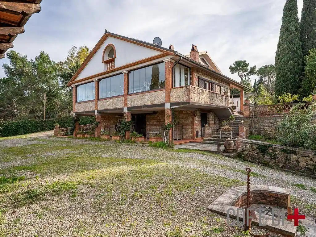 Villa in vendita a Massa Marittima