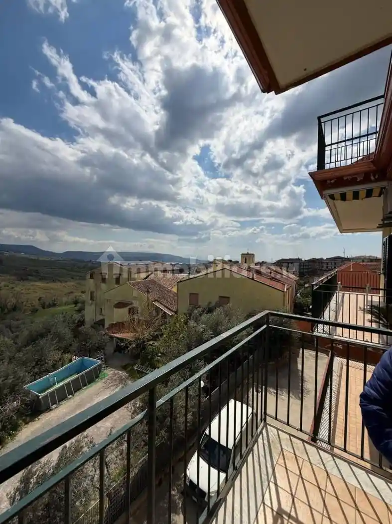 Appartamento in affitto a Montecorvino Rovella