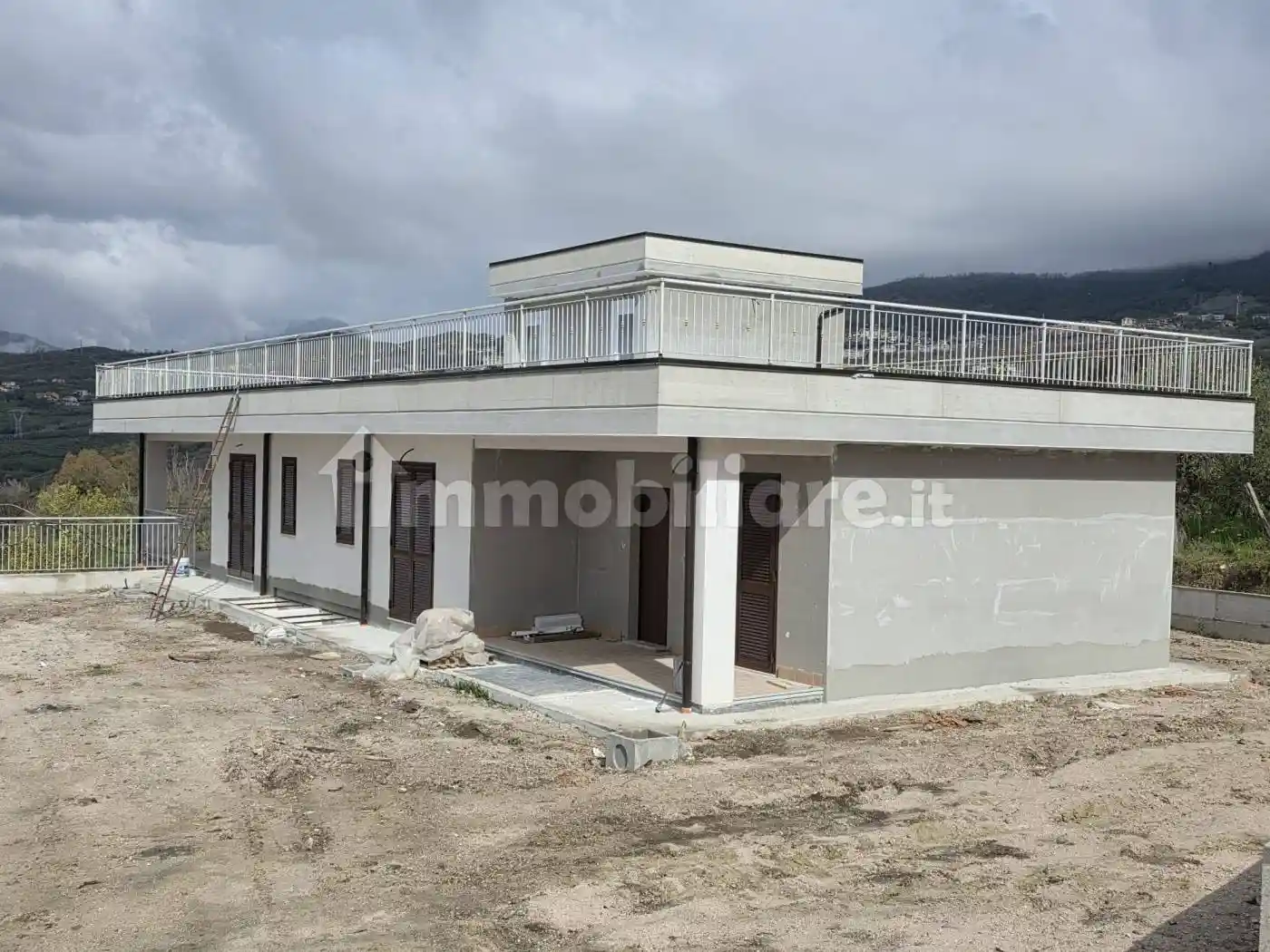 Villa in vendita a Montecorvino Pugliano