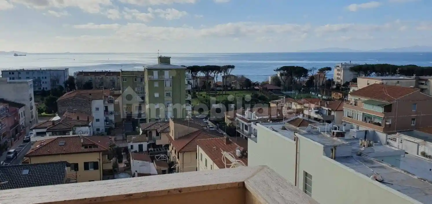 Appartamento in affitto a Follonica